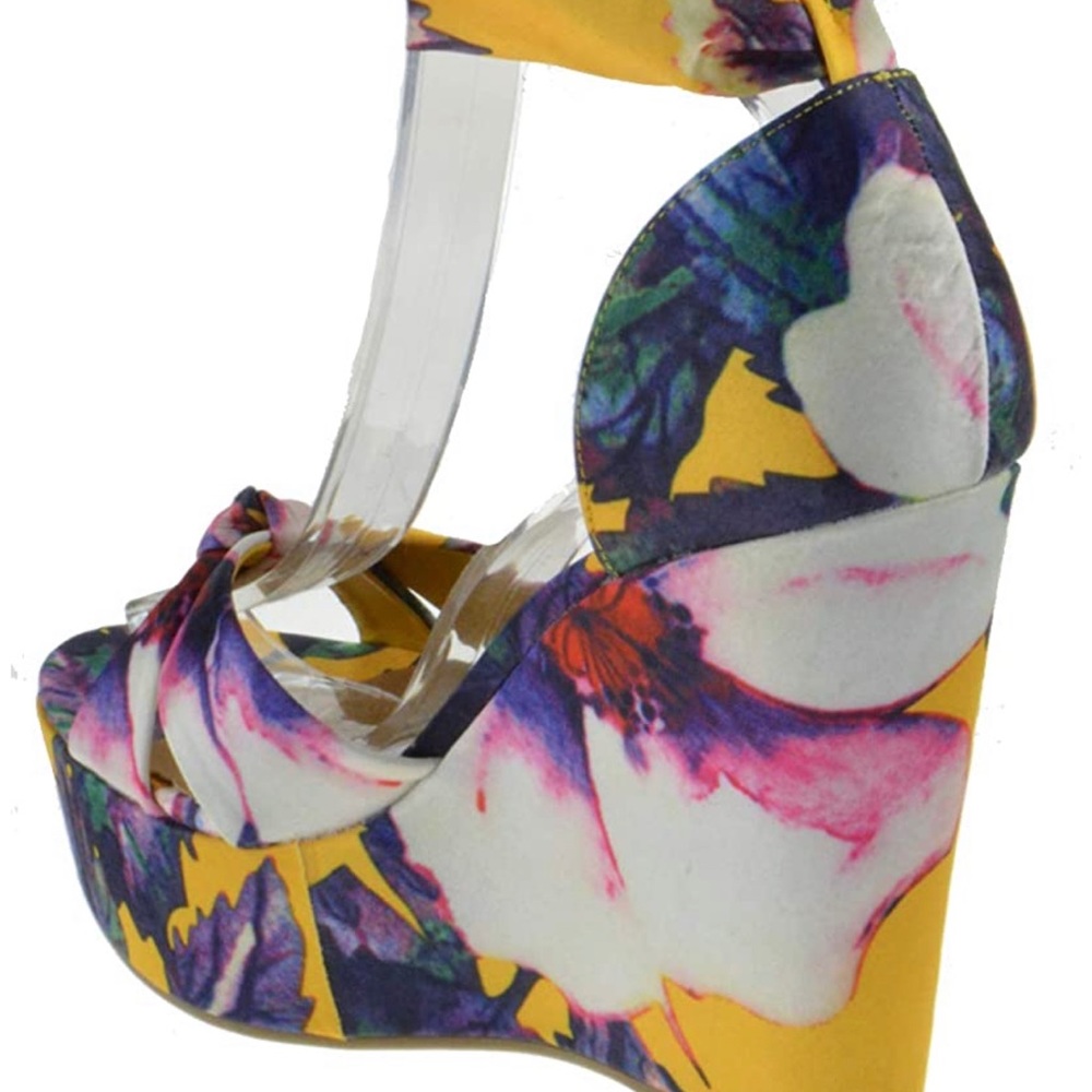 Sandals - Picture 3 of 3